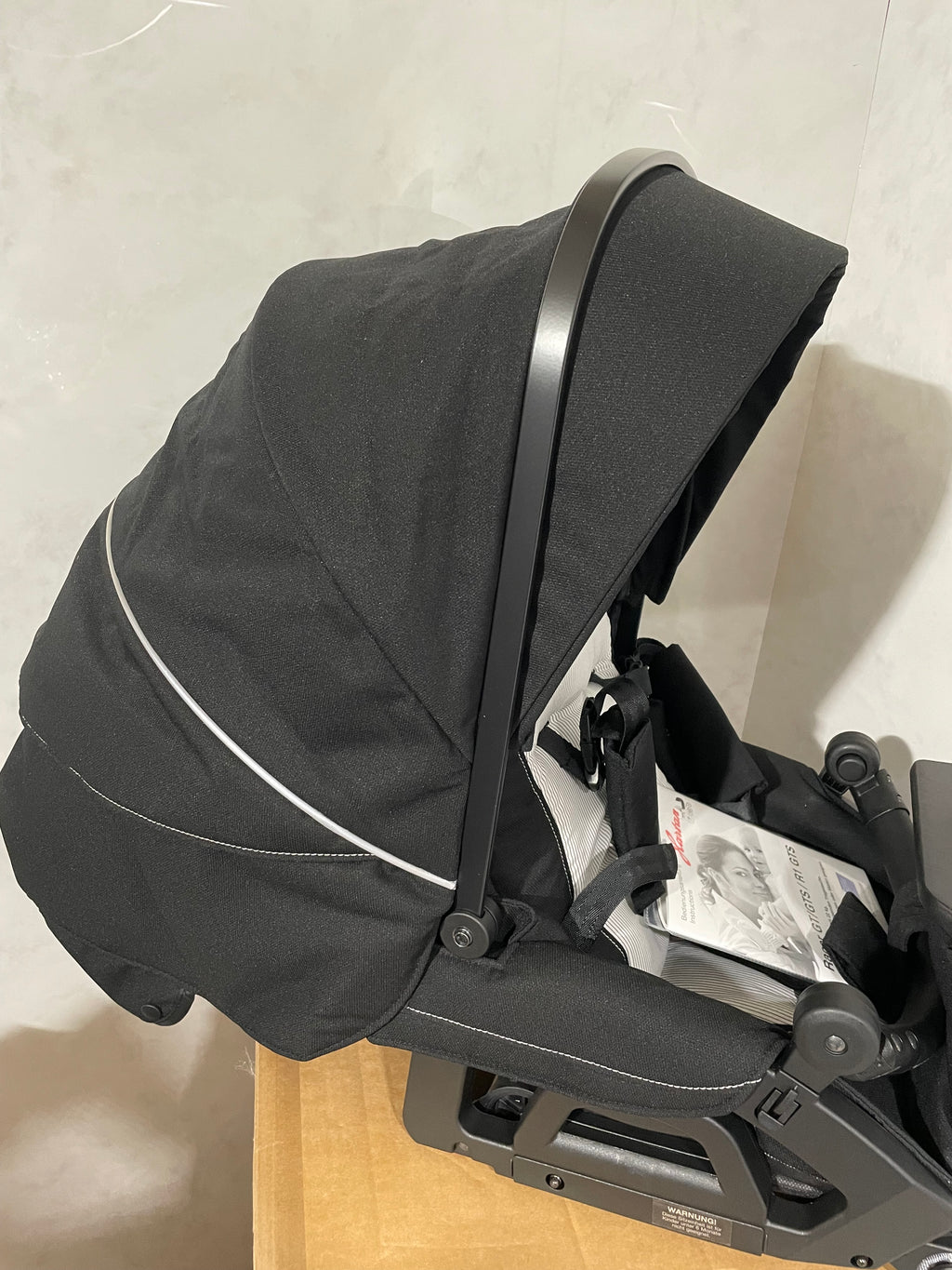 Hartan Racer GTS Kombikinderwagen black pinstripe