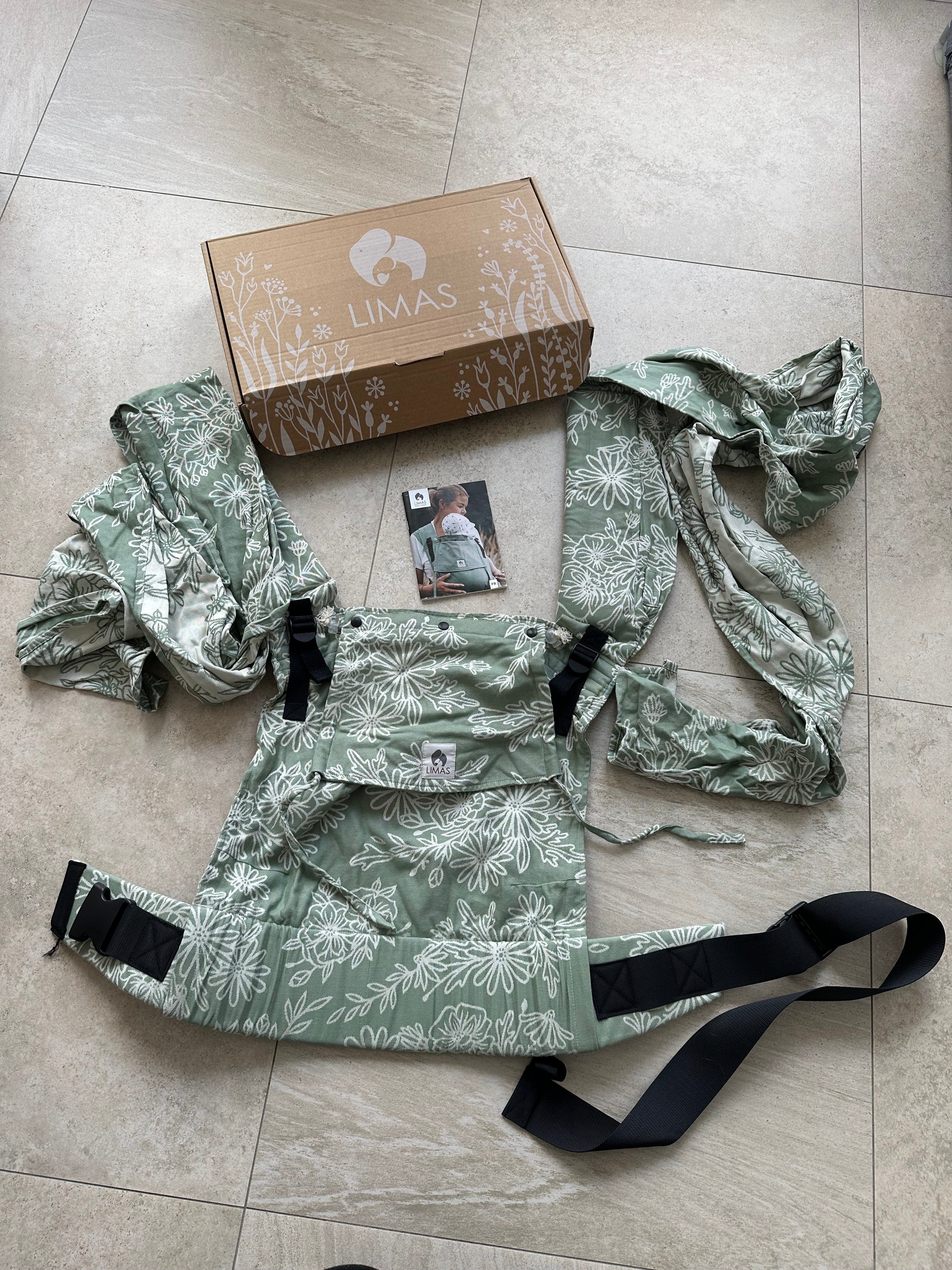 Stokke Limas Plus „Blossom green lily“ – Ergonomische Babytrage mit maximalem Komfort