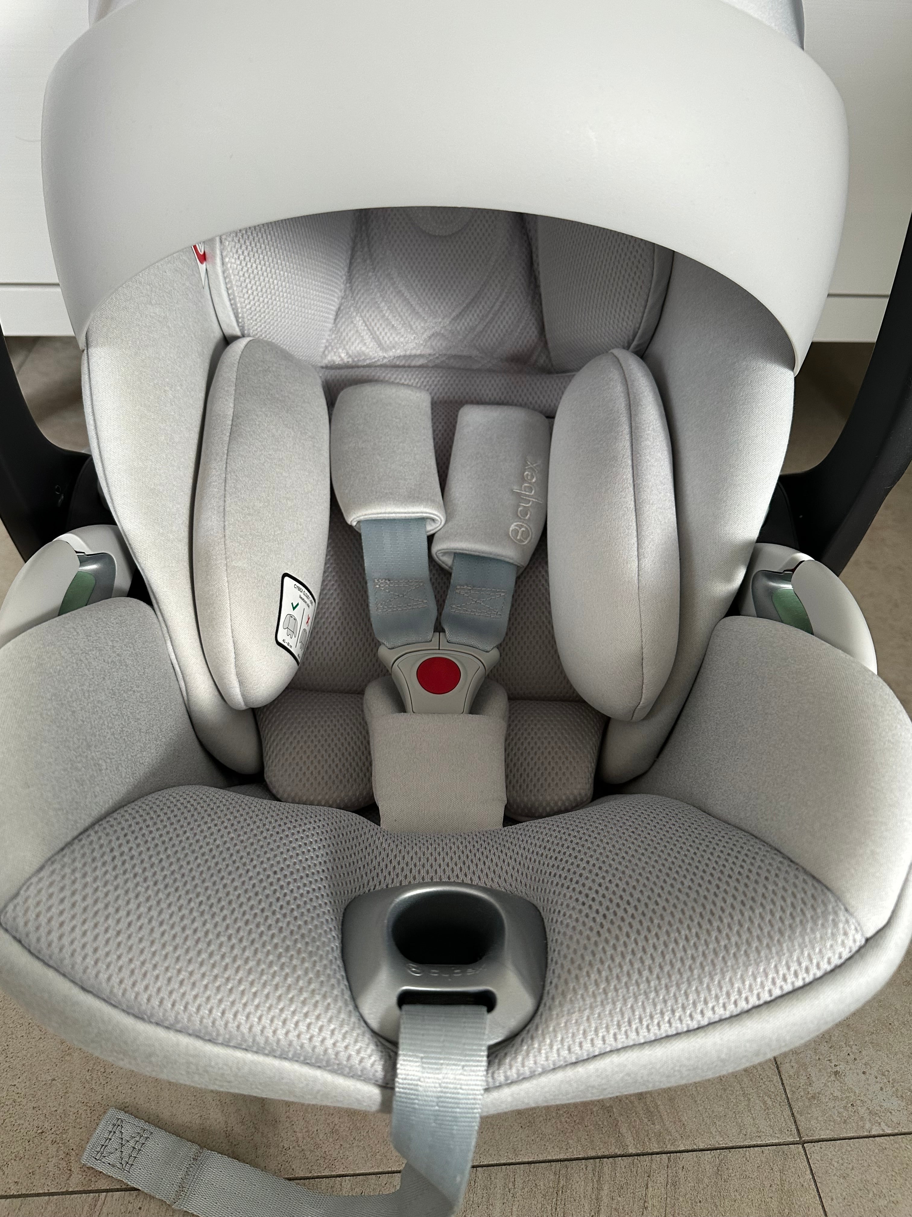 Cybex cloud T i-Size Platinum white plus - Babyschale mit Liegefunktion