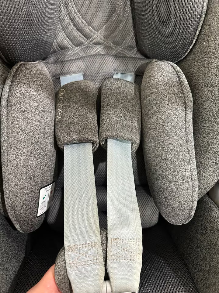 Cybex cloud T Mirage Grey plus + Base T Babyschale 360 grad - gebraucht sehr gut