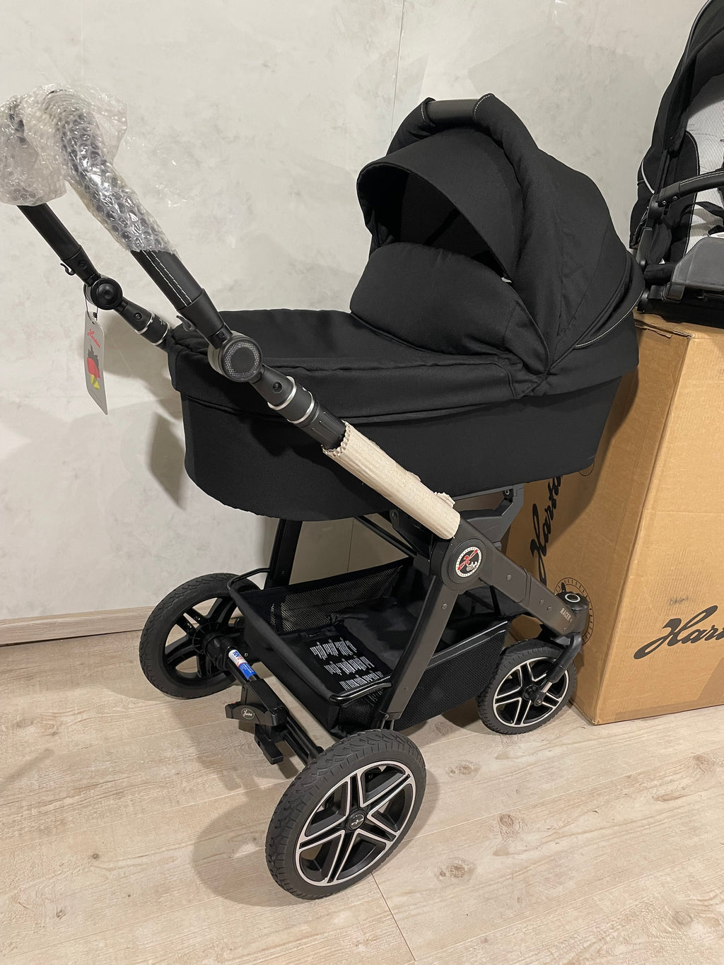 Hartan Racer GTS Kombikinderwagen black pinstripe