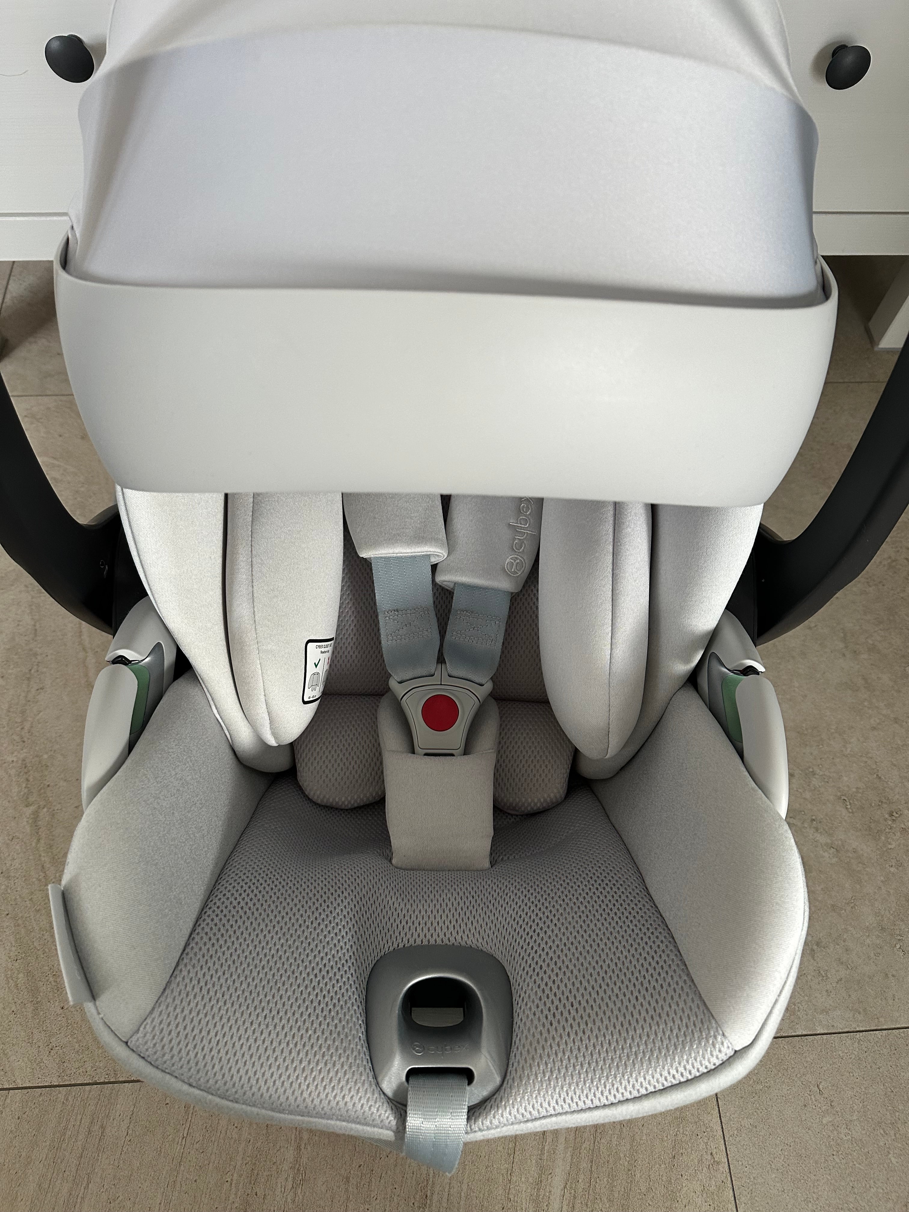 Cybex cloud T i-Size Platinum white plus - Babyschale mit Liegefunktion
