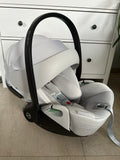 Cybex cloud T i-Size Platinum white plus - Babyschale mit Liegefunktion