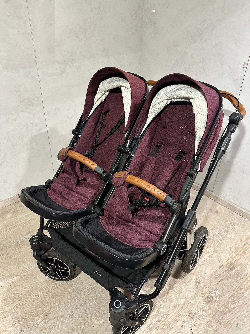 Hartan two select Zwillingskinderwagen 2 Sportsitze 1 Babywanne