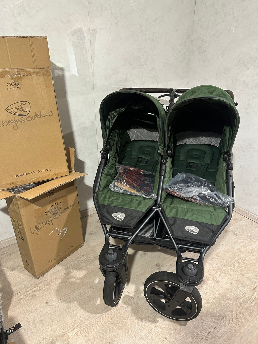 Tfk Duo 2 grün Zwillingswagen mit Sportsitzen