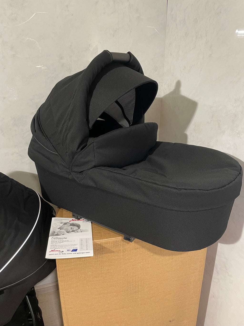 Hartan Racer GTS Kombikinderwagen black pinstripe