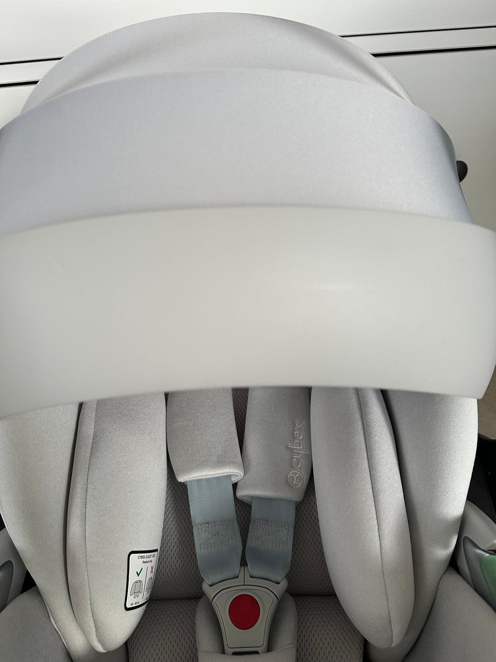 Cybex cloud T i-Size Platinum white plus - Babyschale mit Liegefunktion