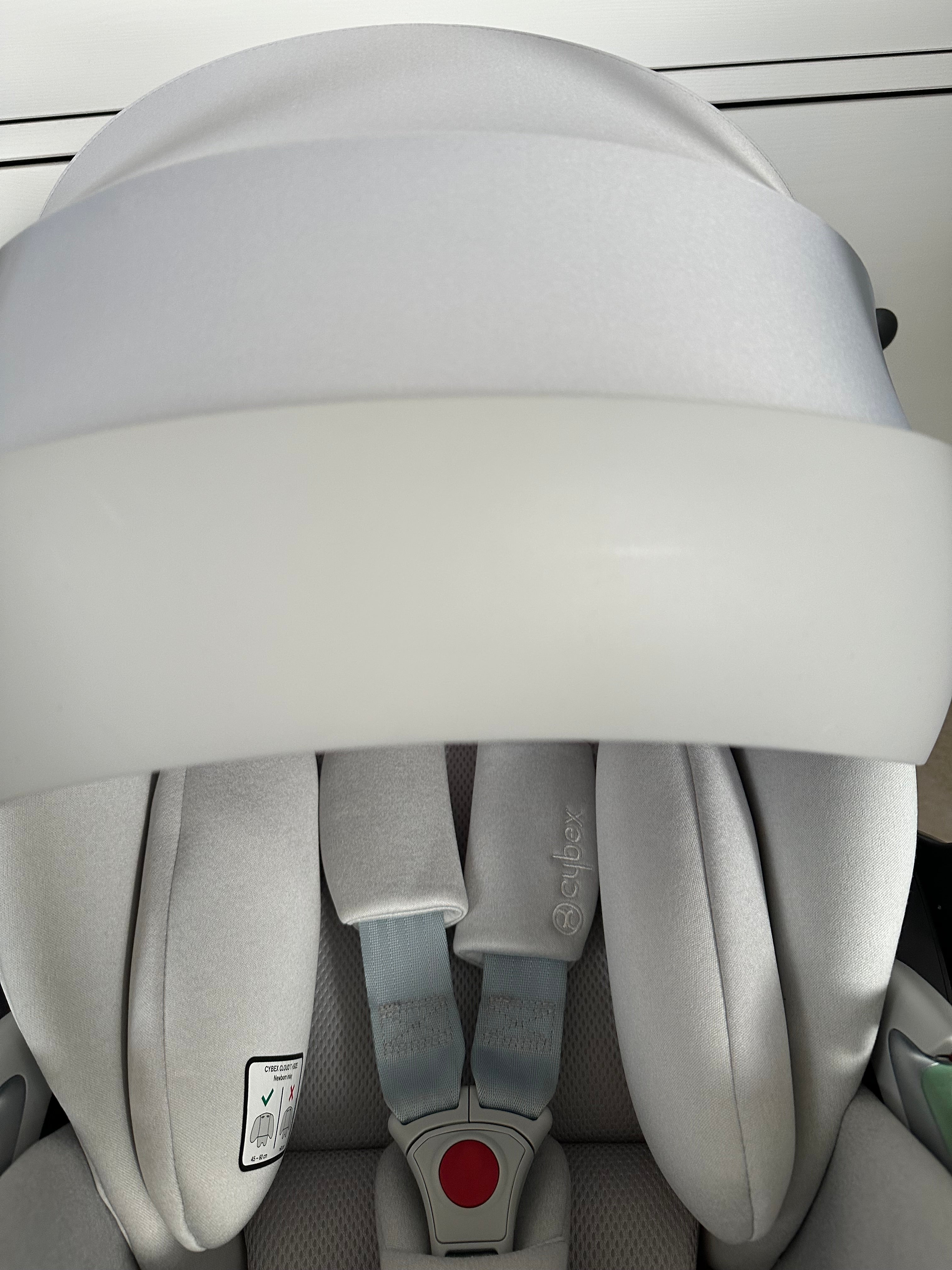 Cybex cloud T i-Size Platinum white plus - Babyschale mit Liegefunktion