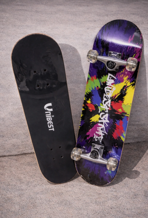 Skateboard UNIBEST 80 x 20 cm – Holzboard für Kinder mit 6 coolen Designs