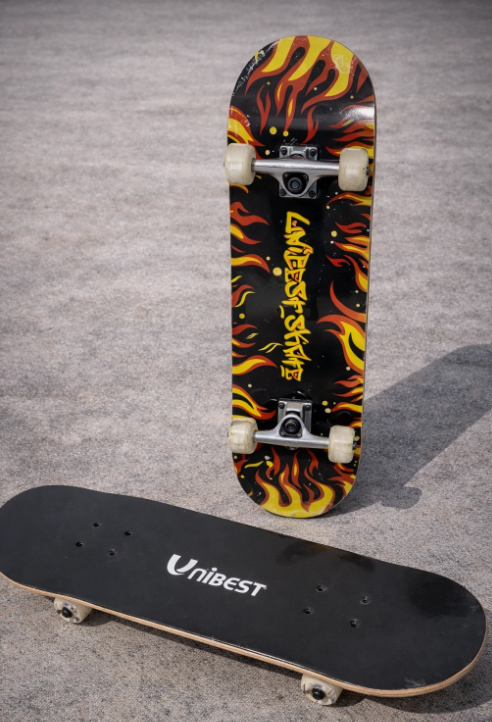 Skateboard UNIBEST 80 x 20 cm – Holzboard für Kinder mit 6 coolen Designs